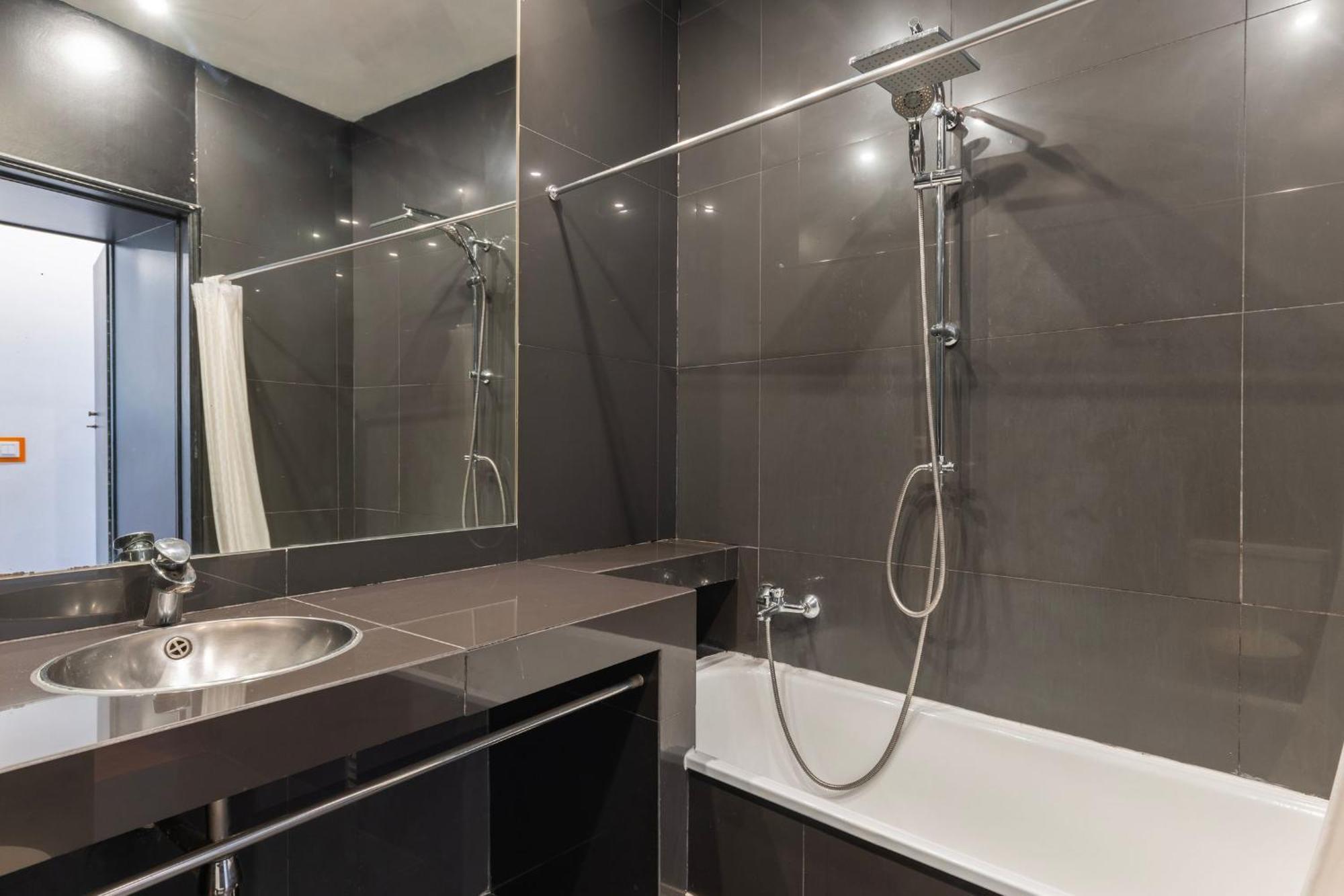 Apartment Chiado Center 1bdr Flat By Lovelystay Lissabon